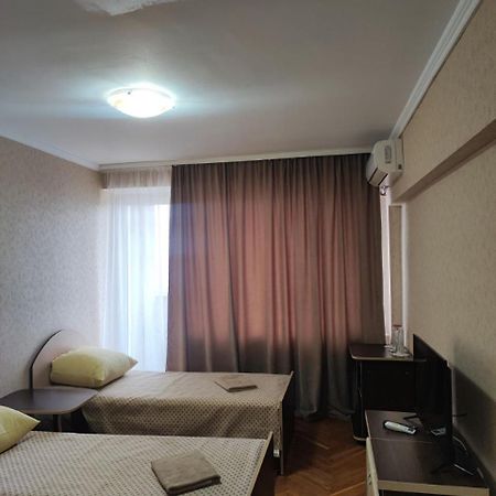 Hotel Prietenia Bender Esterno foto
