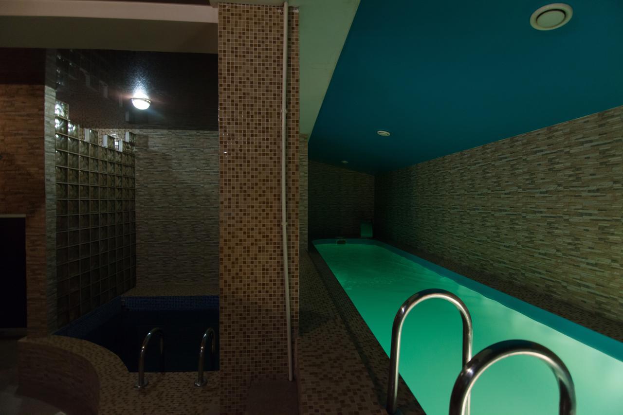 Hotel Prietenia Bender Esterno foto
